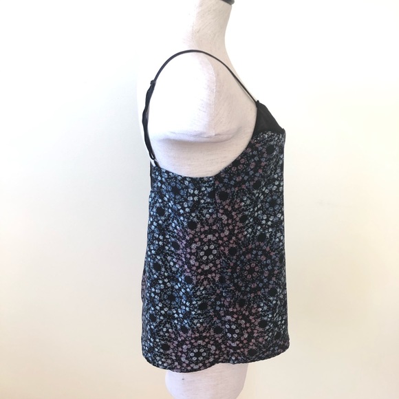 UO kimchi blue black & blue floral mesh tank top - Picture 3 of 6